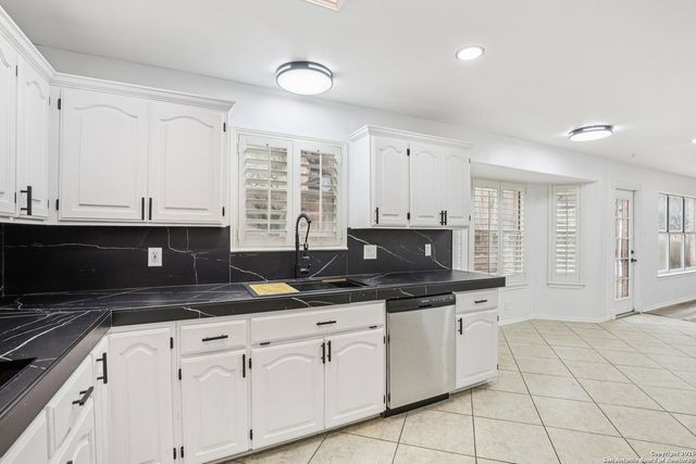 8619 London Heights, San Antonio, TX 78254