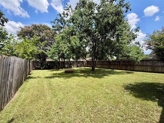 12618 Ridgelow Lane, Houston, TX 77070