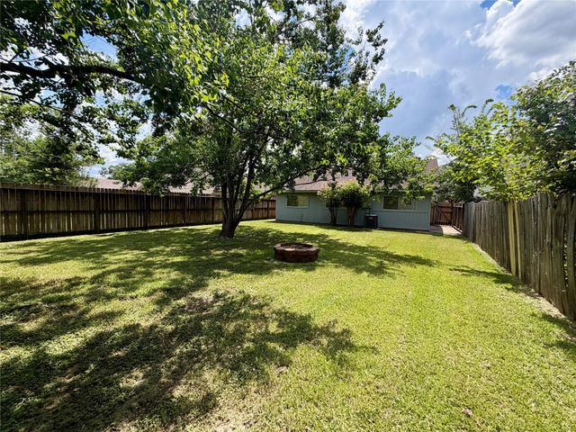 12618 Ridgelow Lane, Houston, TX 77070