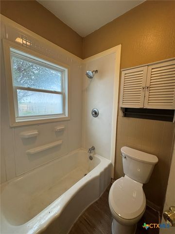 1451 Old Seguin Luling Road, Seguin, TX 78155