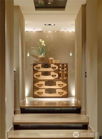 2125 1st Avenue #3202, Seattle, WA 98121