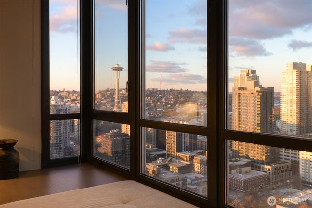 2125 1st Avenue #3202, Seattle, WA 98121