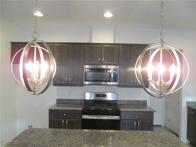 7653 Sandhaven Street, Las Vegas, NV 89139