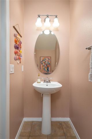 4953 WHITE SANDERLING COURT, Tampa, FL 33619