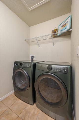 4953 WHITE SANDERLING COURT, Tampa, FL 33619