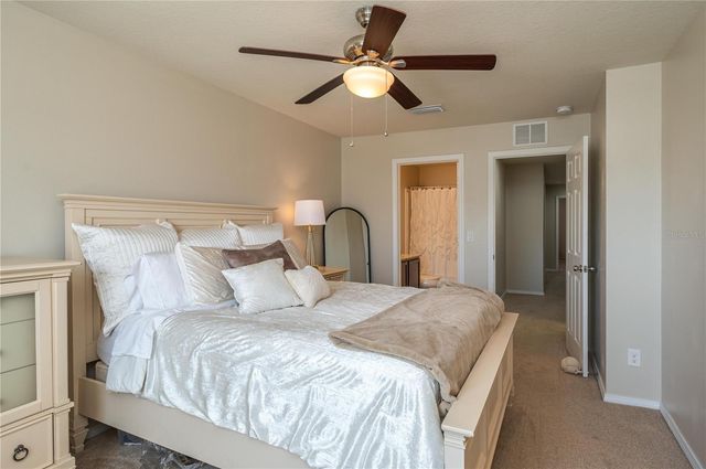 4953 WHITE SANDERLING COURT, Tampa, FL 33619