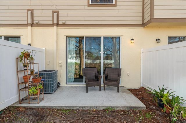 4953 WHITE SANDERLING COURT, Tampa, FL 33619