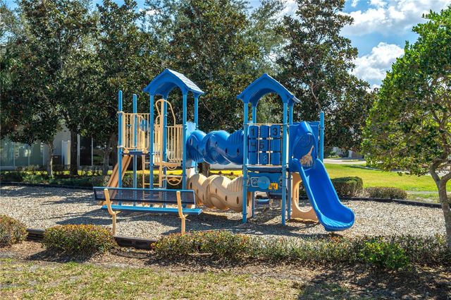 4953 WHITE SANDERLING COURT, Tampa, FL 33619