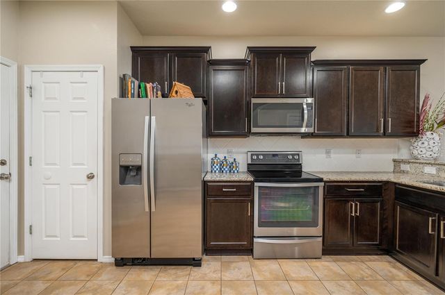 4953 WHITE SANDERLING COURT, Tampa, FL 33619