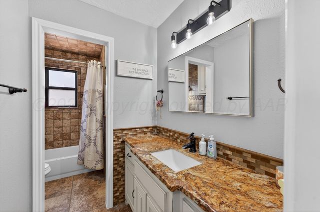 6725 WESTCLIFF Circle, Amarillo, TX 79124