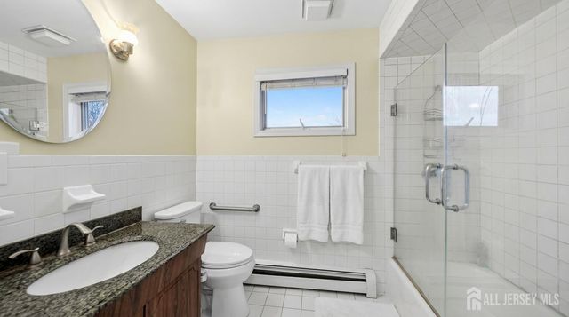 14 Carteret Street, Port Reading, NJ 07064