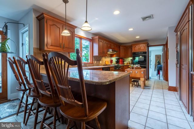 1397 EDGEVIEW ST, East Greenville, PA 18041