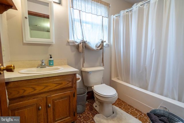 1397 EDGEVIEW ST, East Greenville, PA 18041