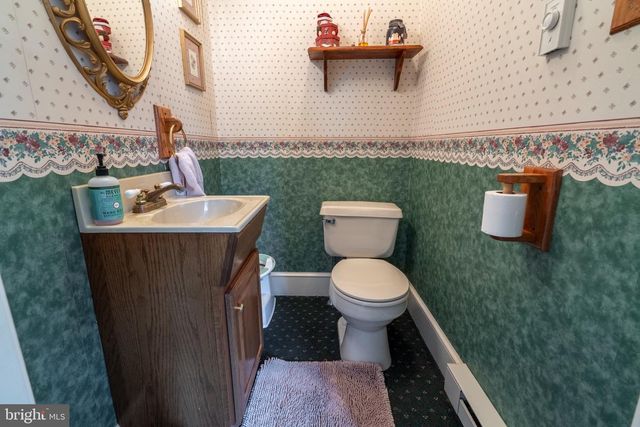 1397 EDGEVIEW ST, East Greenville, PA 18041