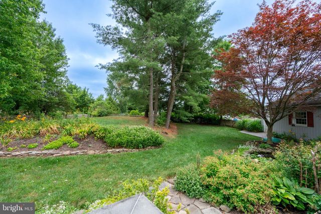 1397 EDGEVIEW ST, East Greenville, PA 18041