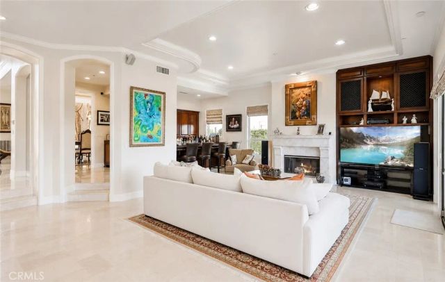 19167 Briarfield Way, Tarzana, CA 91356