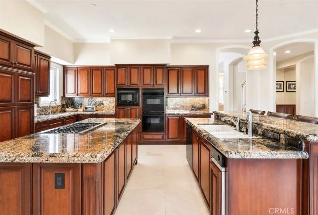 19167 Briarfield Way, Tarzana, CA 91356