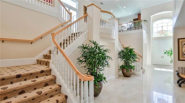 19167 Briarfield Way, Tarzana, CA 91356