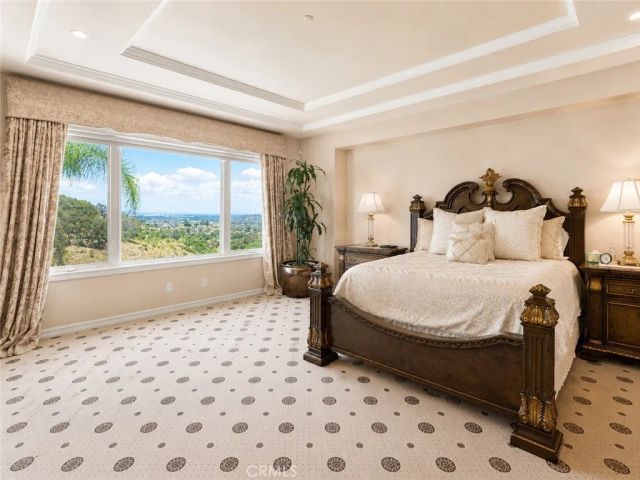 19167 Briarfield Way, Tarzana, CA 91356