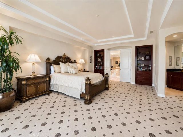 19167 Briarfield Way, Tarzana, CA 91356
