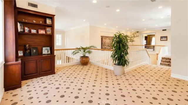 19167 Briarfield Way, Tarzana, CA 91356