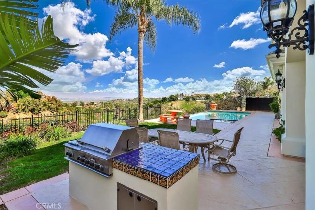 19167 Briarfield Way, Tarzana, CA 91356