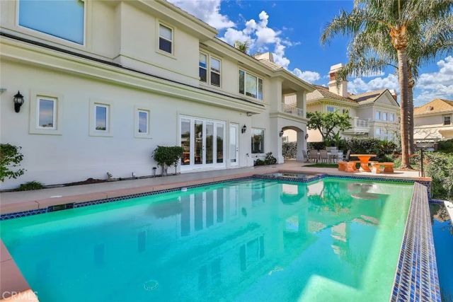 19167 Briarfield Way, Tarzana, CA 91356