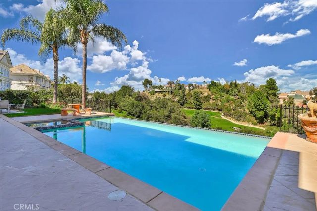 19167 Briarfield Way, Tarzana, CA 91356