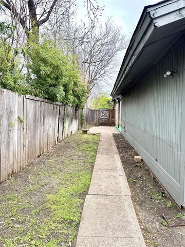 13357 KIT Lane, Dallas, TX 75240