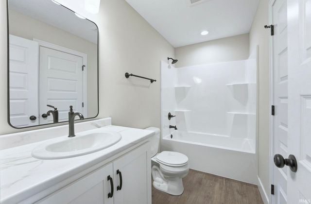 13361 Halen Hill Court, Fort Wayne, IN 46818