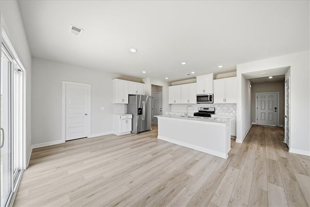 200 Moretx Place, Spartanburg, SC 29306