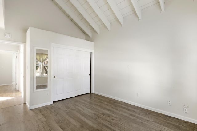 5902 Oak Ave, Carmichael, CA 95608