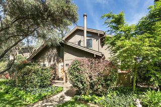 5902 Oak Ave, Carmichael, CA 95608