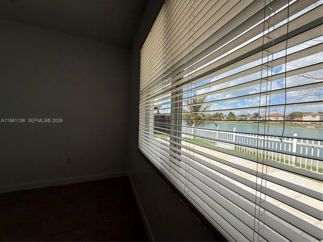 4045 NE 15th St, Homestead, FL 33033