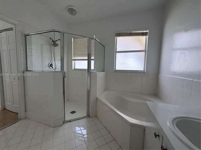 4045 NE 15th St, Homestead, FL 33033