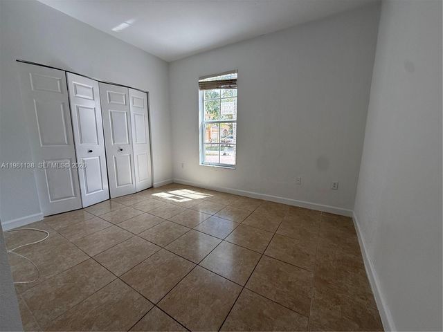 4045 NE 15th St, Homestead, FL 33033