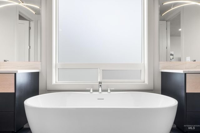 9828 W Broadford, Star, ID 83669