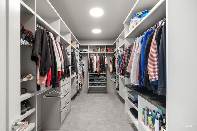 9828 W Broadford, Star, ID 83669