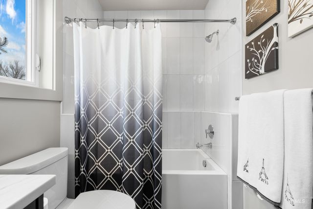 9828 W Broadford, Star, ID 83669