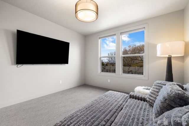 9828 W Broadford, Star, ID 83669