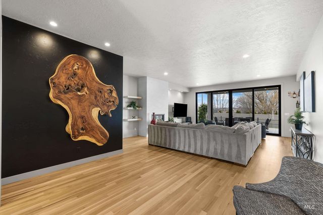 9828 W Broadford, Star, ID 83669