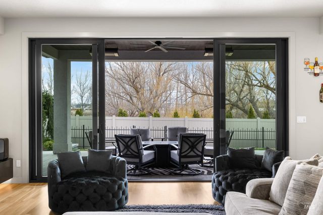 9828 W Broadford, Star, ID 83669