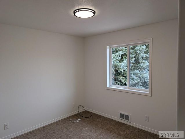 4822 S Streeter Avenue, Ammon, ID 83406