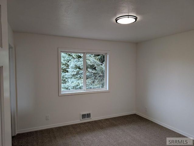 4822 S Streeter Avenue, Ammon, ID 83406