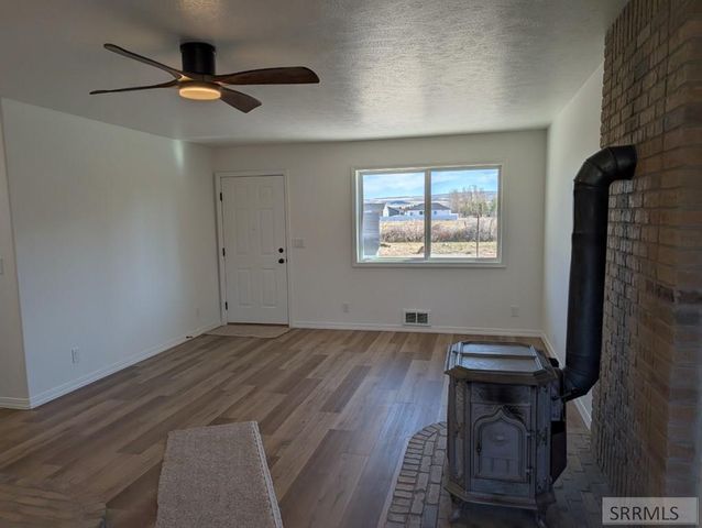 4822 S Streeter Avenue, Ammon, ID 83406