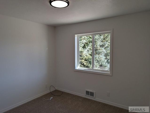 4822 S Streeter Avenue, Ammon, ID 83406