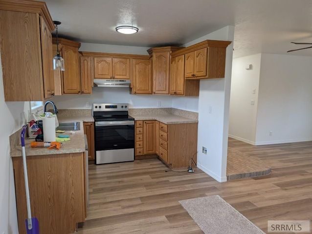 4822 S Streeter Avenue, Ammon, ID 83406