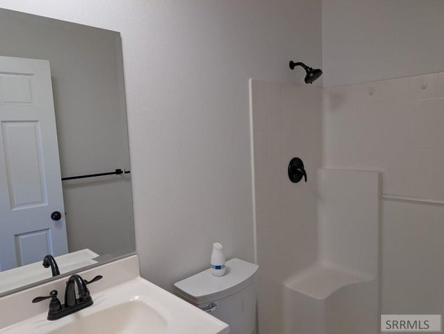 4822 S Streeter Avenue, Ammon, ID 83406