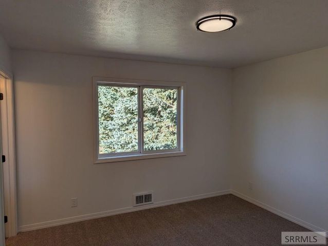 4822 S Streeter Avenue, Ammon, ID 83406