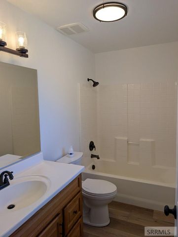 4822 S Streeter Avenue, Ammon, ID 83406